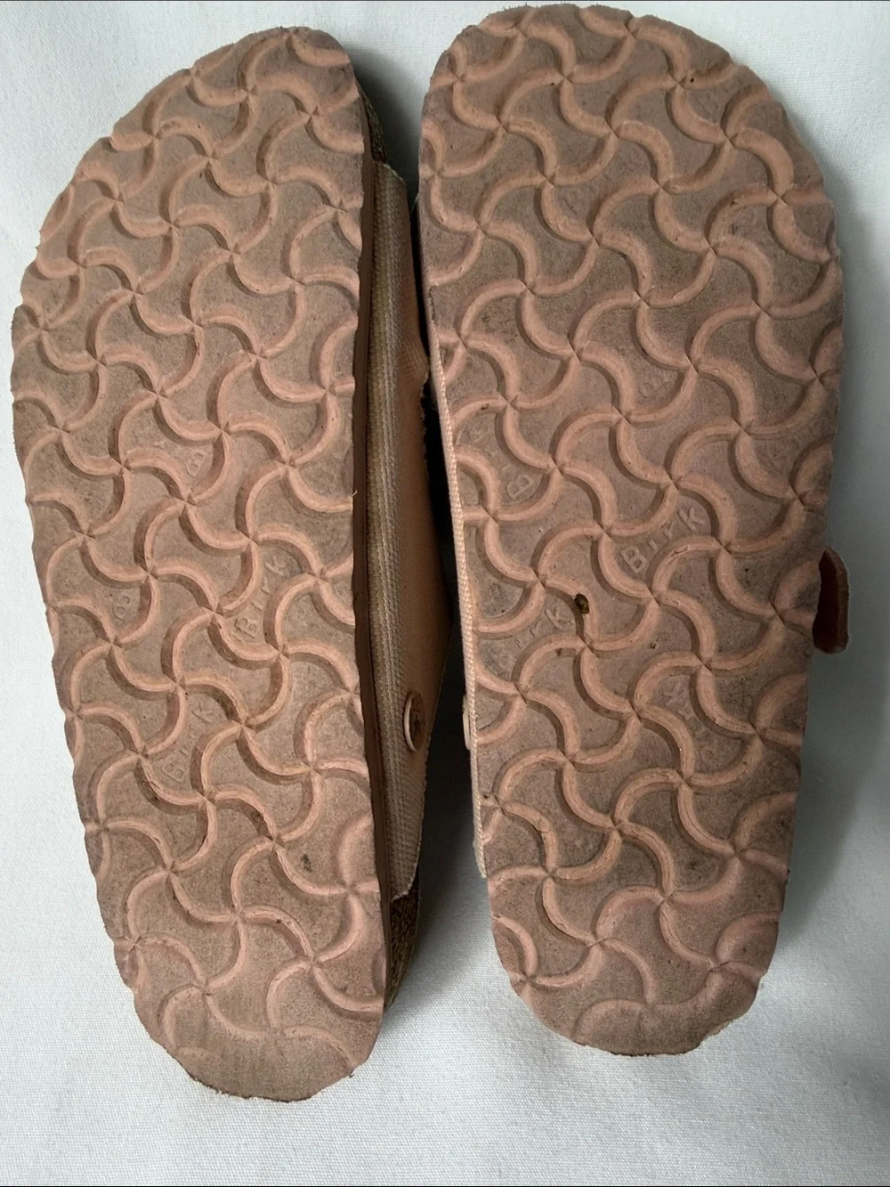 Birkenstock Kids Arizona Sandals in Light Pink
